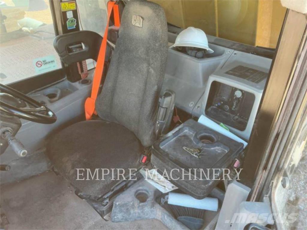 CAT 773F Zglobni demperji