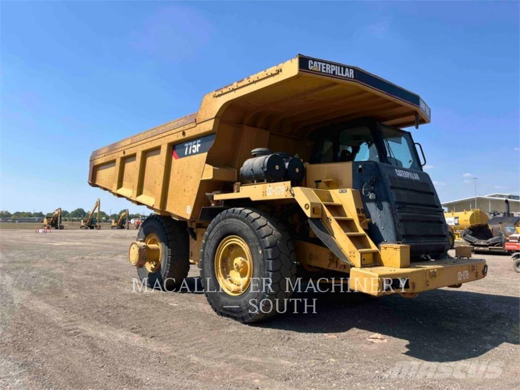 CAT 775F Zglobni demperji