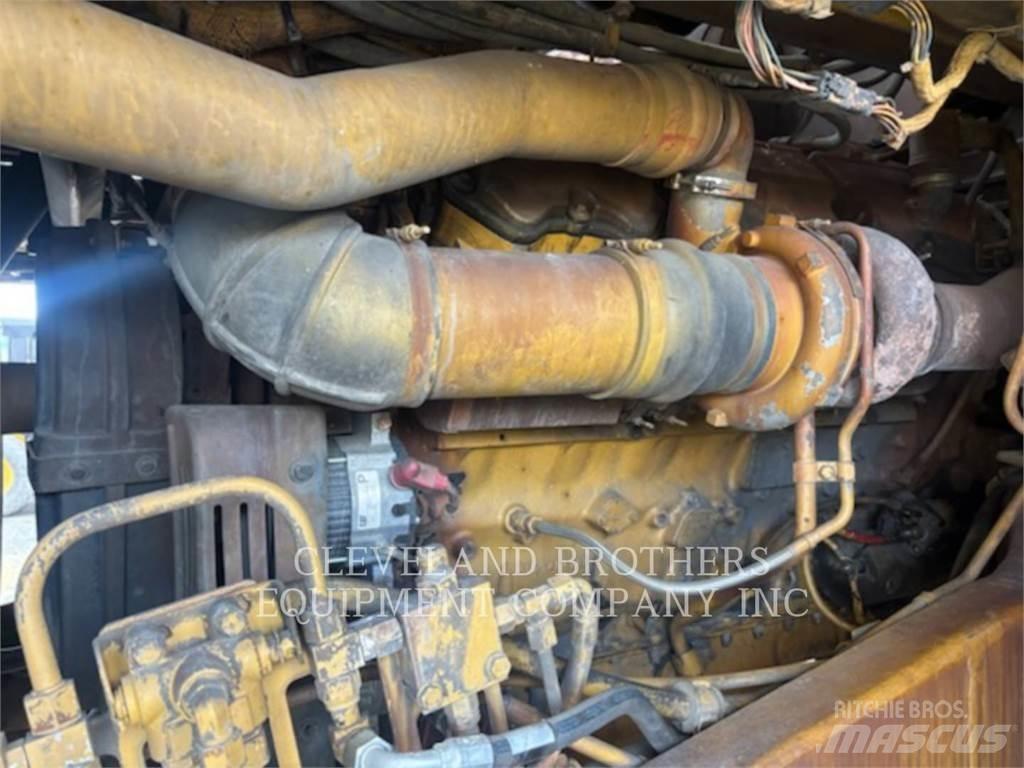 CAT 775F WW Tovornjaki za vodo