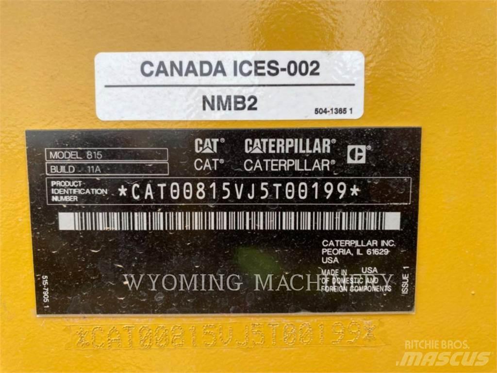 CAT 815 Kompaktorji tal