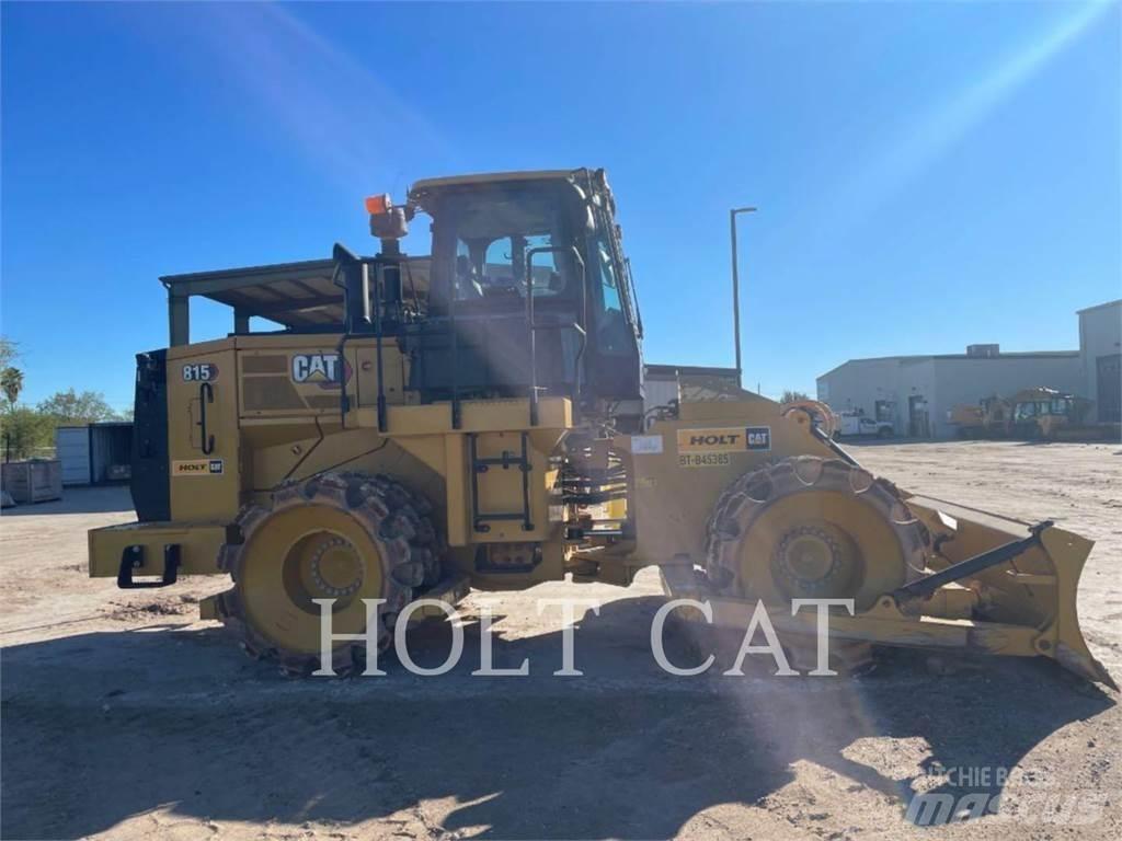 CAT 815 Kompaktorji tal