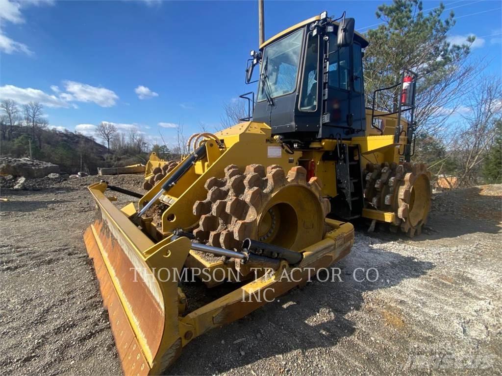 CAT 815 Kompaktorji tal
