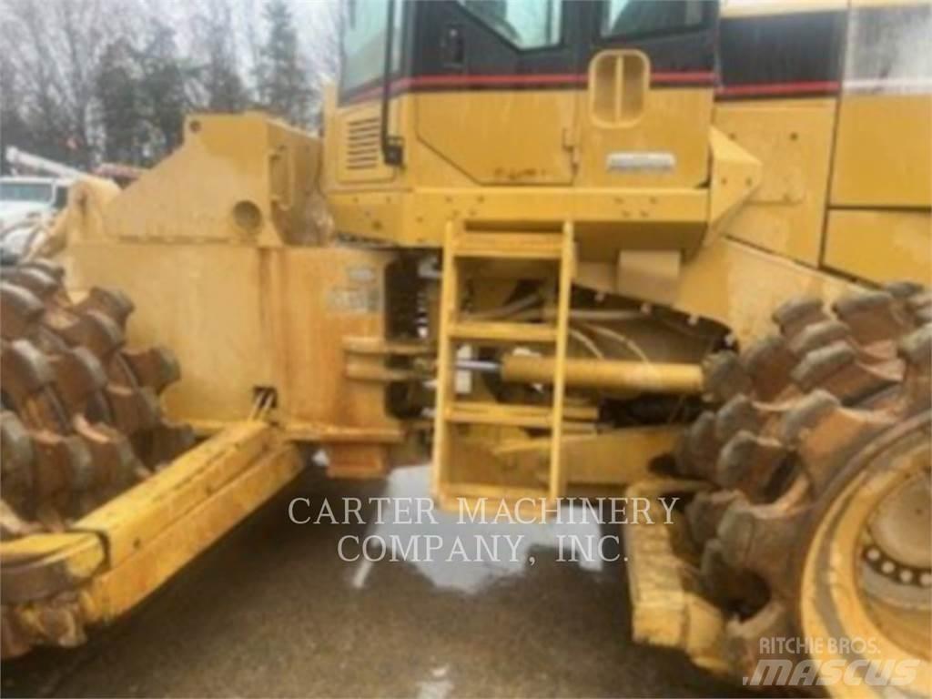 CAT 815F Kolesni Buldožerji