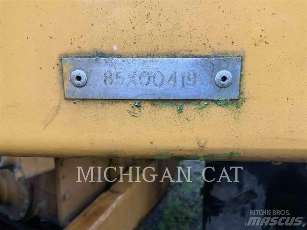 CAT 824C Kolesni nakladalci