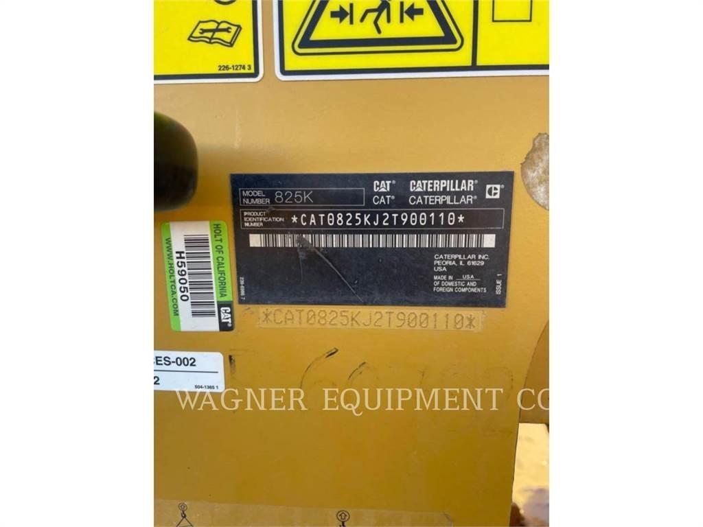 CAT 825K Kolesni nakladalci