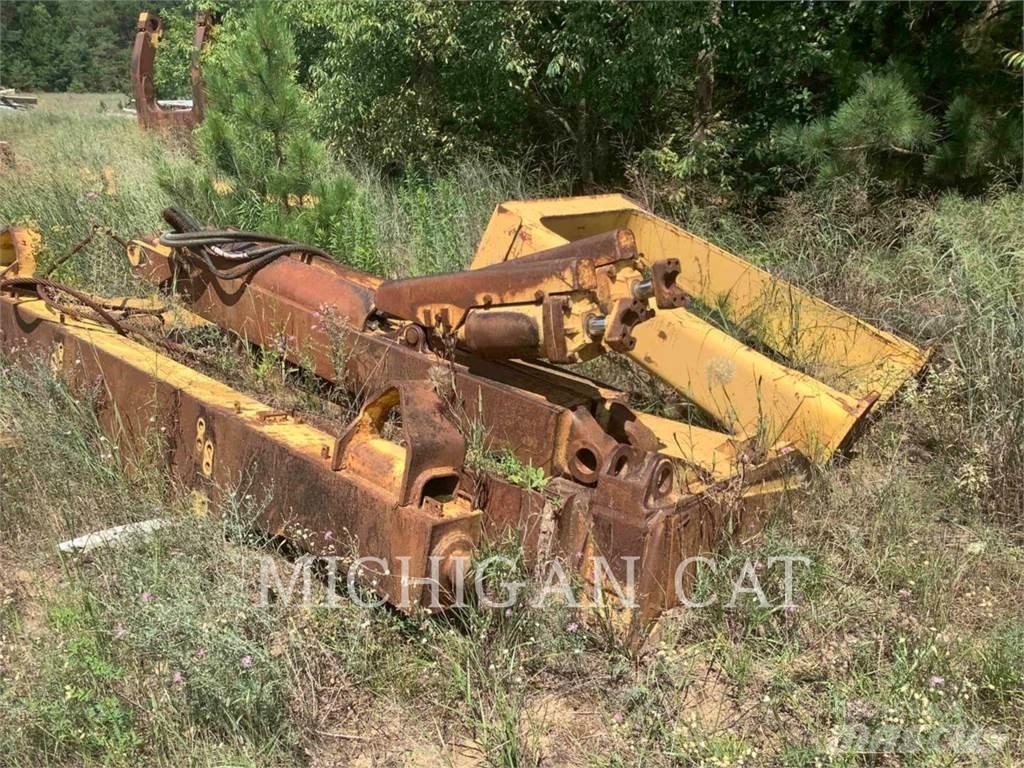 CAT 834B Kolesni nakladalci