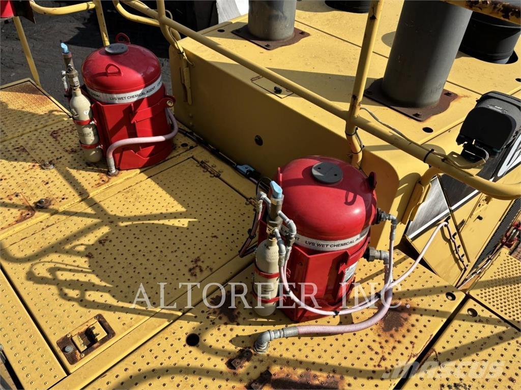 CAT 844H Kolesni Buldožerji