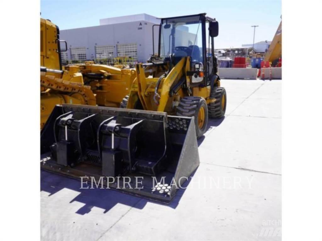 CAT 903C2 Kolesni nakladalci