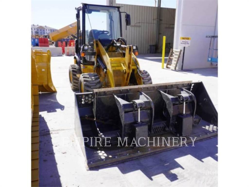 CAT 903C2 Kolesni nakladalci