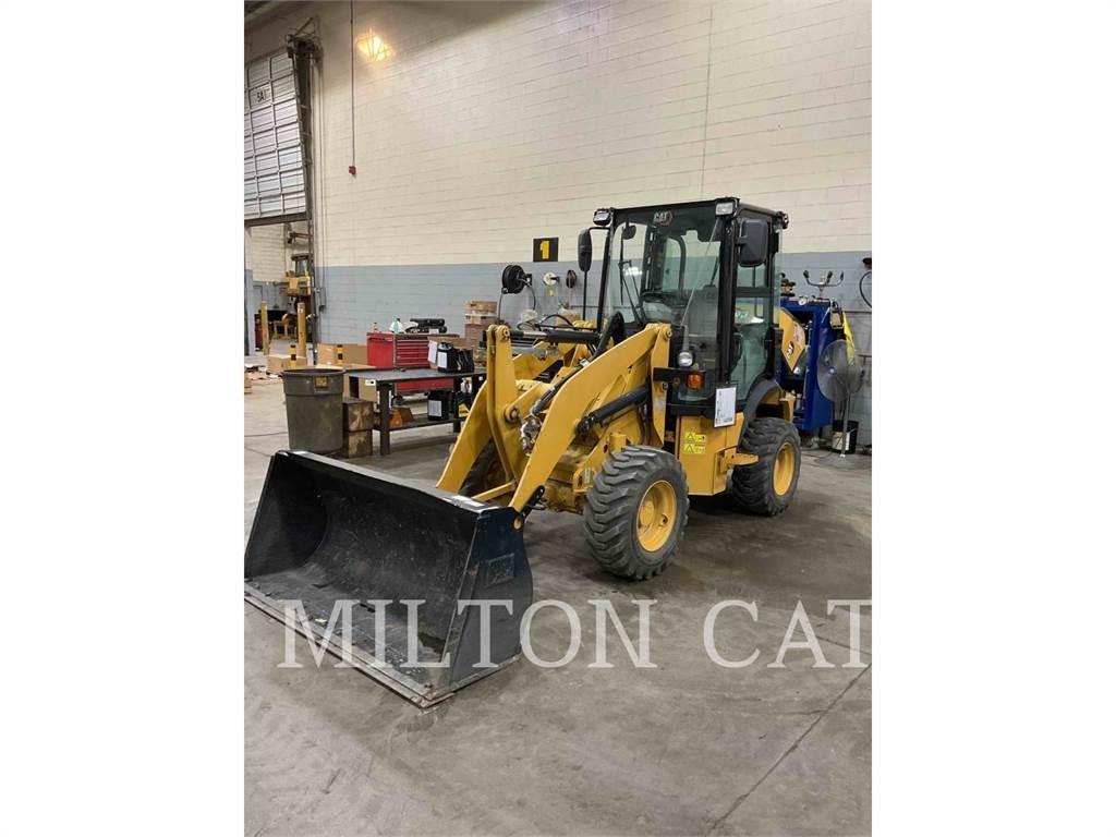 CAT 903D Kolesni nakladalci