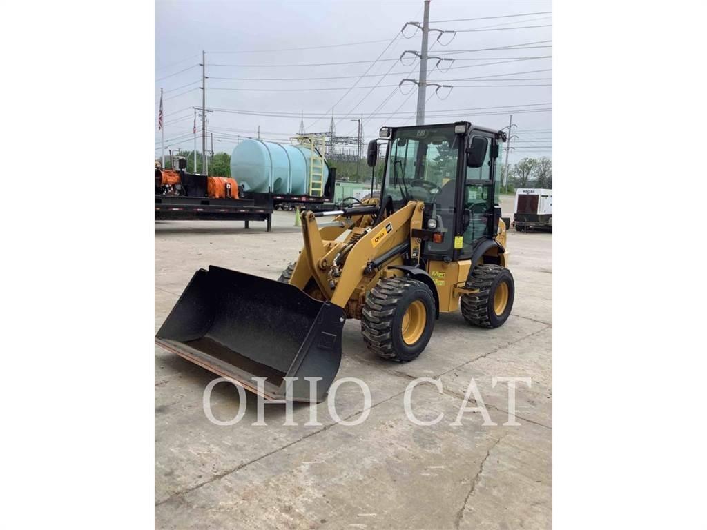 CAT 903D Kolesni nakladalci