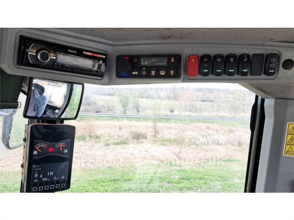 CAT 906 Kolesni nakladalci