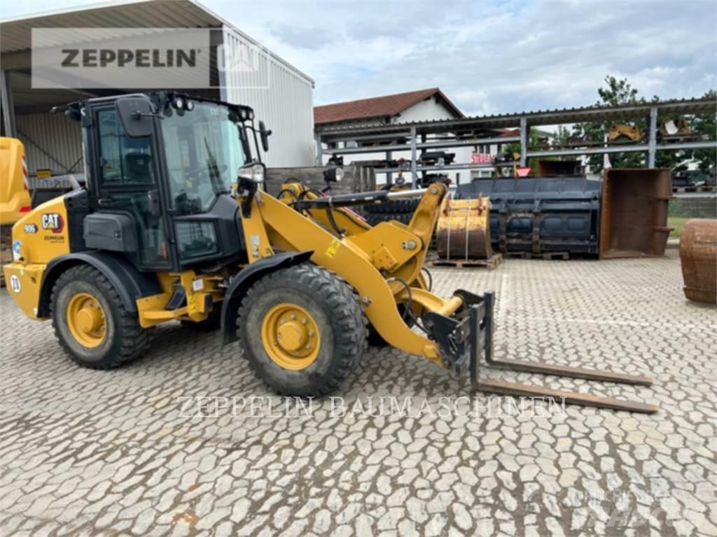 CAT 906-14 Kolesni nakladalci