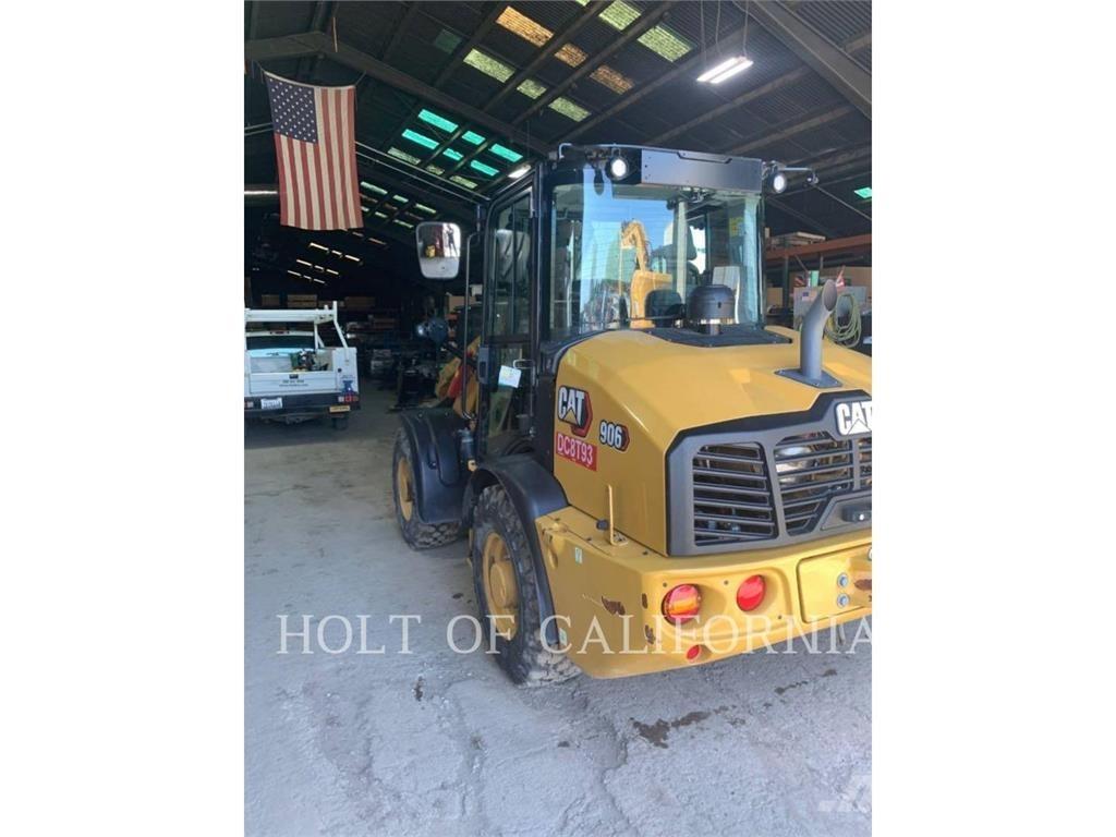 CAT 906-14 Kolesni nakladalci