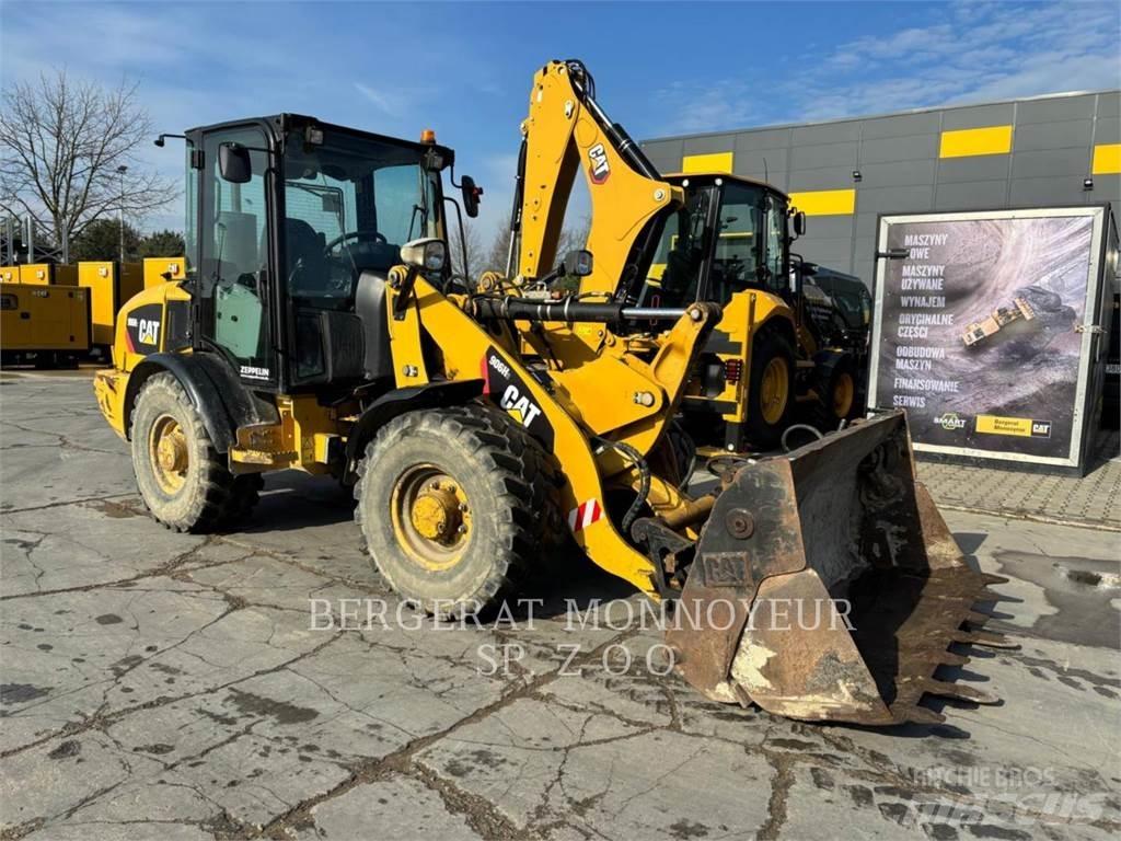 CAT 906H2 Kolesni nakladalci