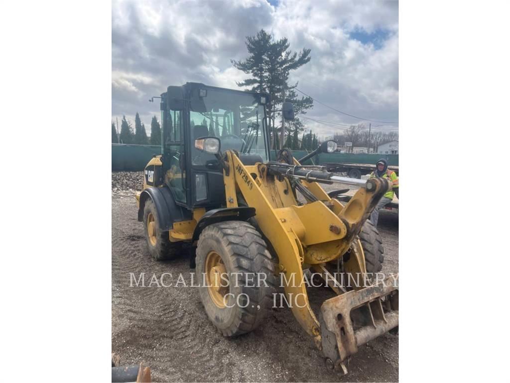 CAT 906H2 Kolesni nakladalci