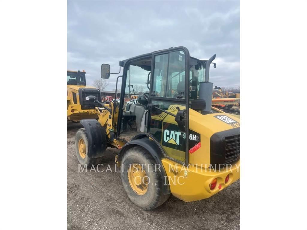 CAT 906H2 Kolesni nakladalci