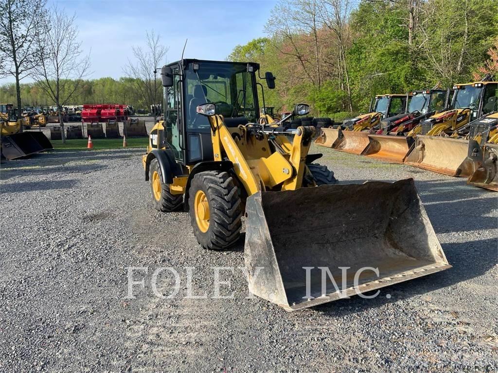CAT 906H2 Kolesni nakladalci