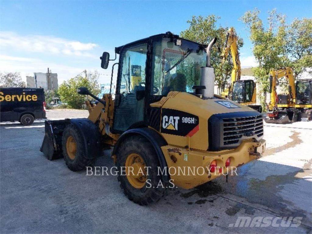 CAT 906H2 Kolesni nakladalci