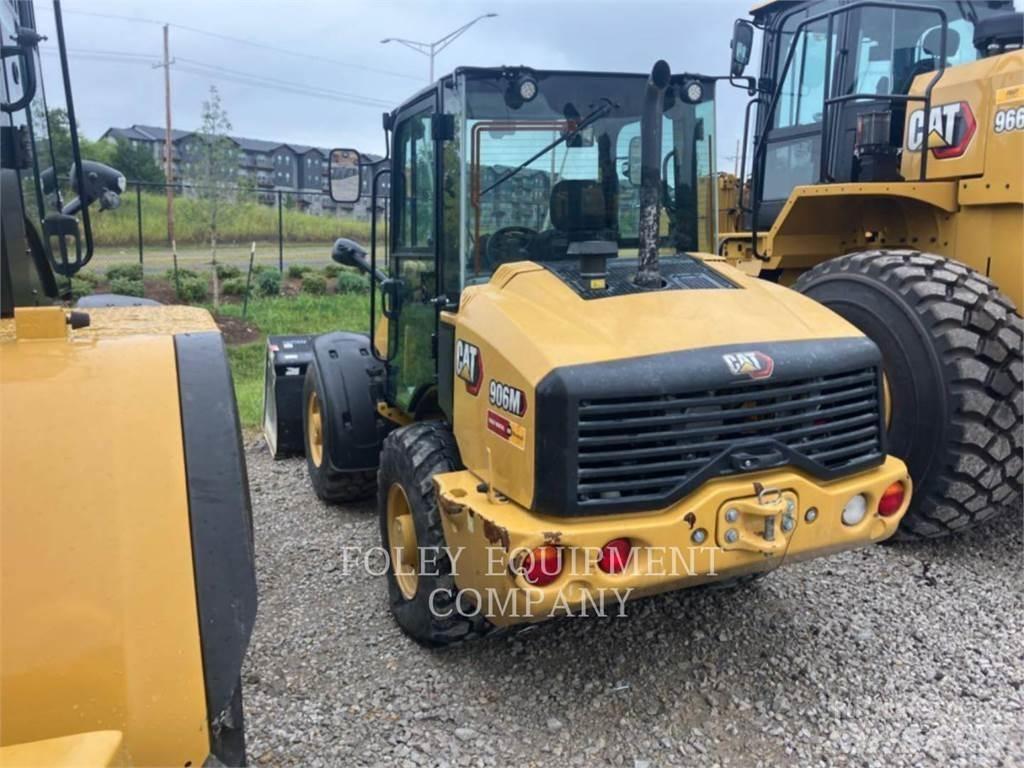 CAT 906M Kolesni nakladalci