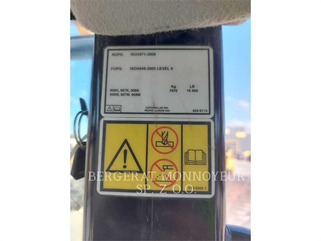 CAT 906M Kolesni nakladalci
