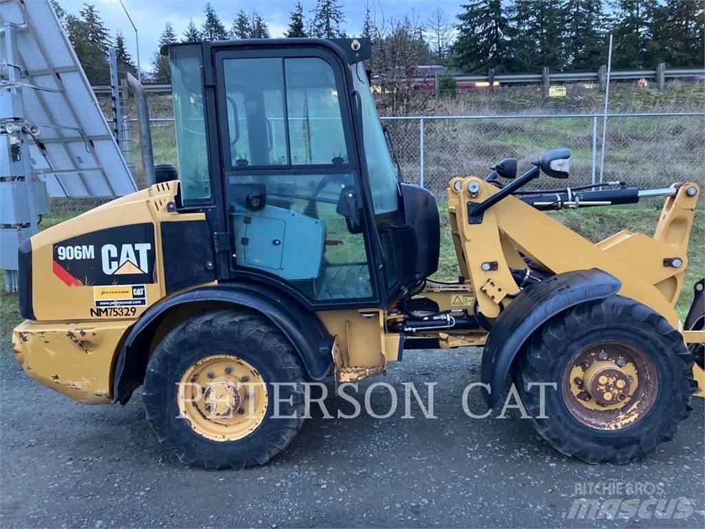 CAT 906M Kolesni nakladalci