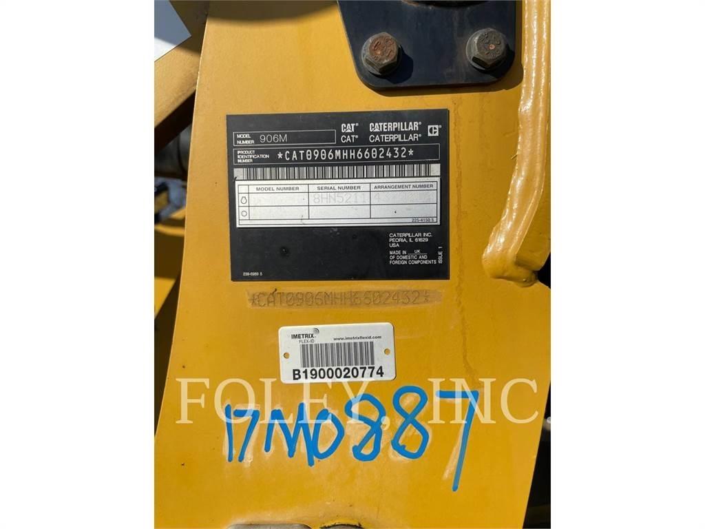 CAT 906M Kolesni nakladalci