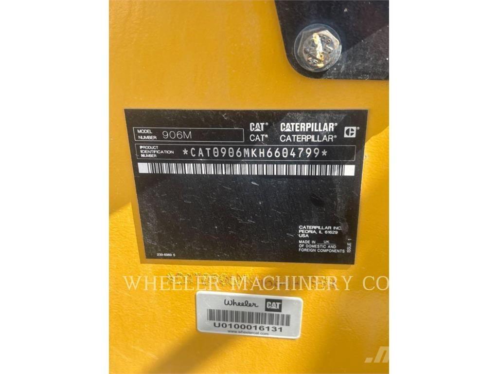 CAT 906M Kolesni nakladalci