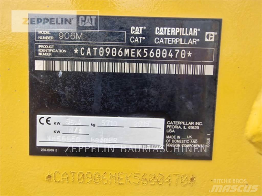 CAT 906M Kolesni nakladalci