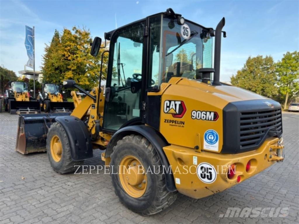 CAT 906M Kolesni nakladalci