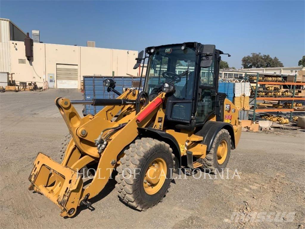 CAT 907-14 Kolesni nakladalci