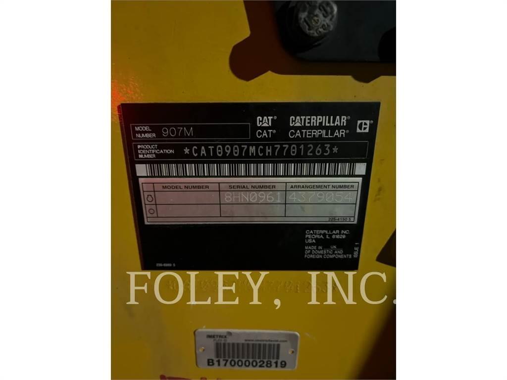 CAT 907M Kolesni nakladalci