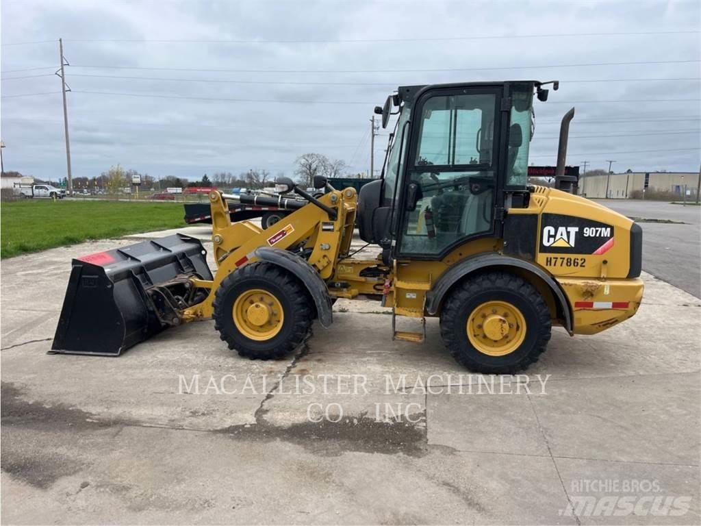 CAT 907M Kolesni nakladalci