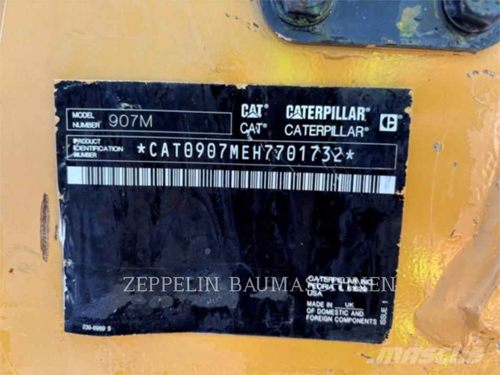 CAT 907M Kolesni nakladalci