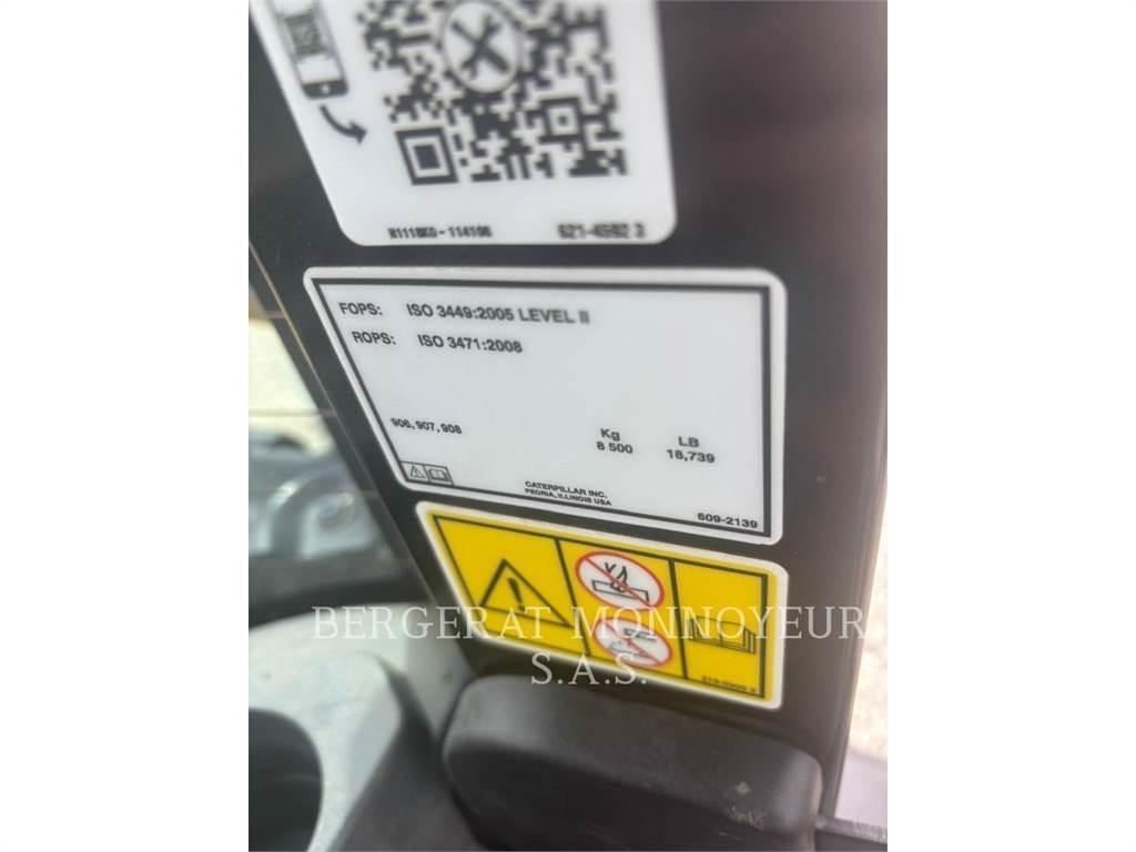 CAT 908 Kolesni nakladalci