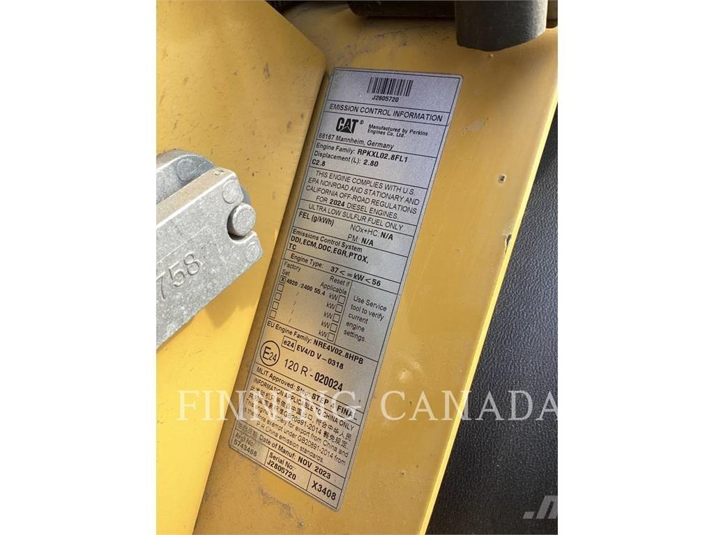 CAT 908 Kolesni nakladalci