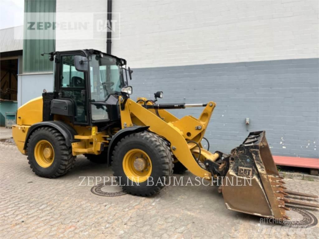 CAT 908-14 Kolesni nakladalci