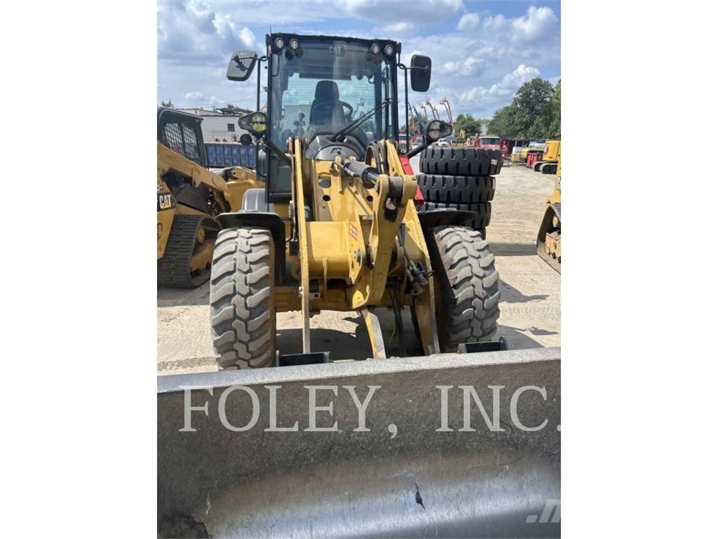 CAT 908-14 Kolesni nakladalci