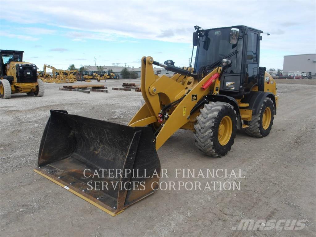 CAT 908-14 Kolesni nakladalci