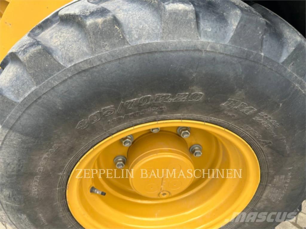 CAT 908-14 Kolesni nakladalci