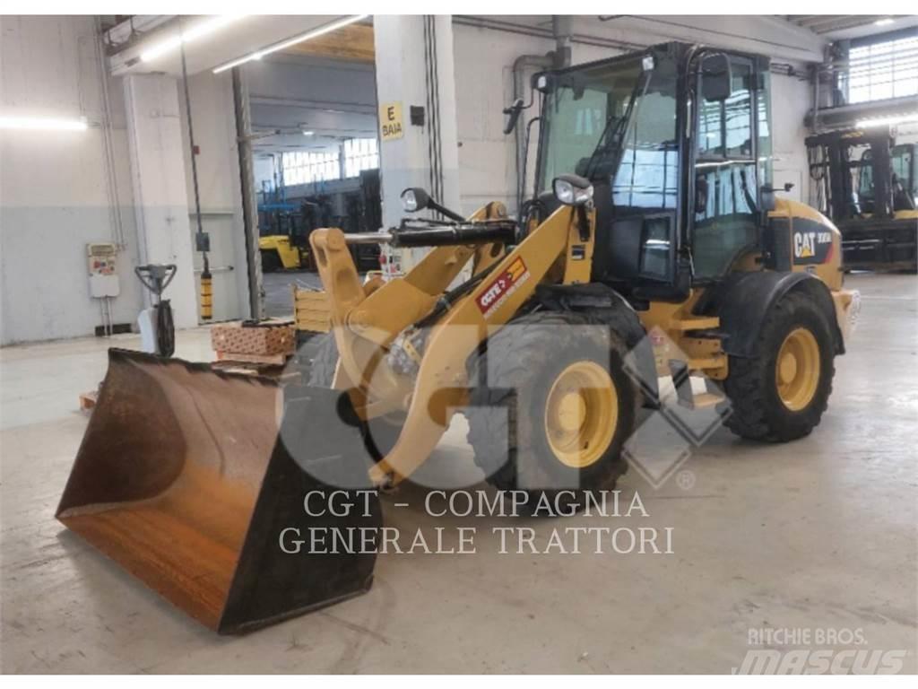 CAT 908 M Kolesni nakladalci