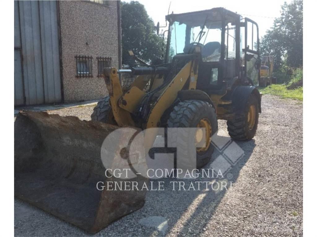CAT 908H Kolesni nakladalci