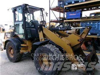 CAT 908H2 Kolesni nakladalci