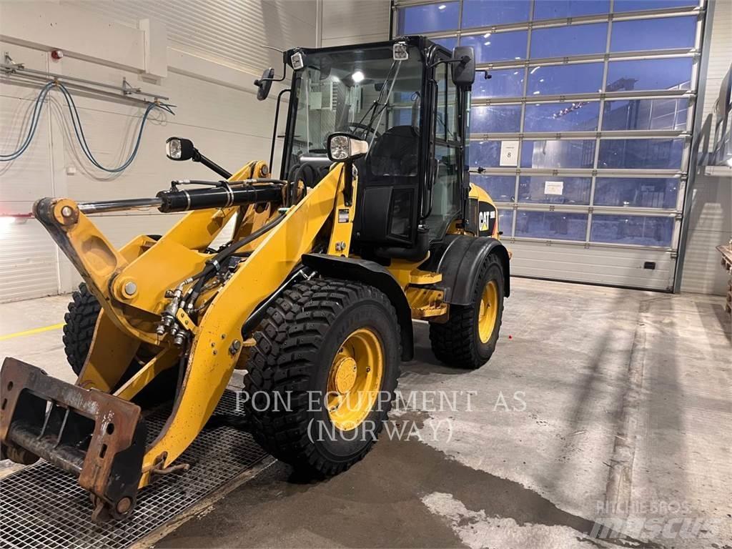 CAT 908H2 Kolesni nakladalci