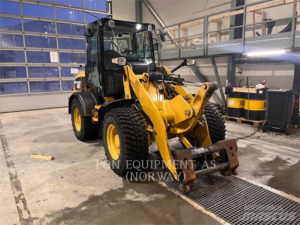 CAT 908H2 Kolesni nakladalci