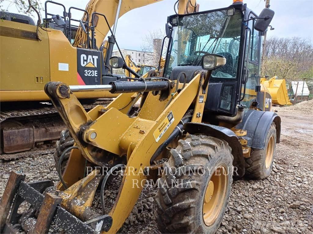 CAT 908H2 Kolesni nakladalci