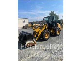 CAT 908M Kolesni nakladalci
