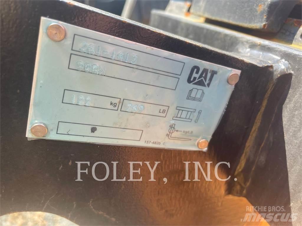 CAT 908M Kolesni nakladalci