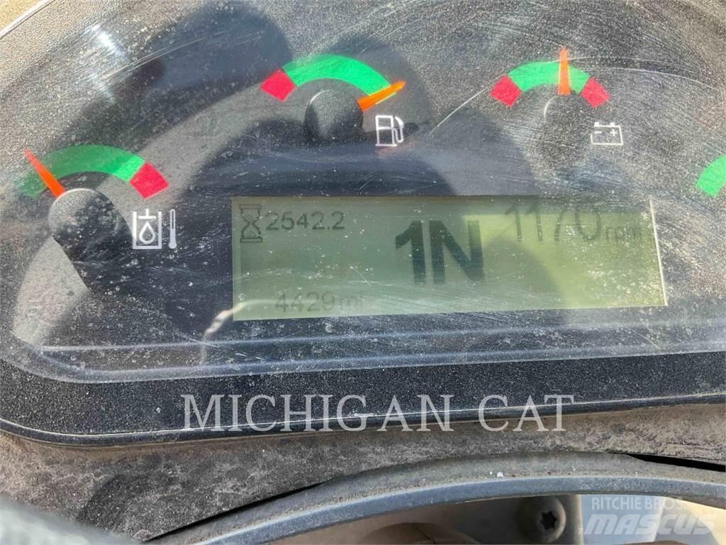 CAT 908M Kolesni nakladalci