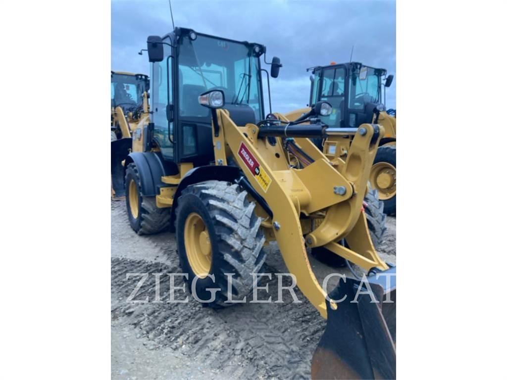 CAT 908M Kolesni nakladalci